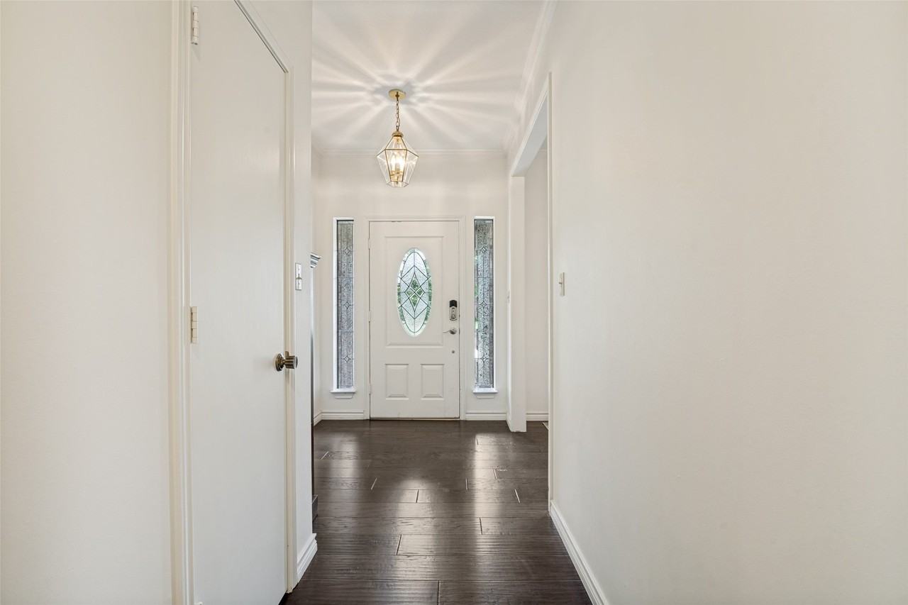 2408 Dunwick Dr - Photo 3 of 28