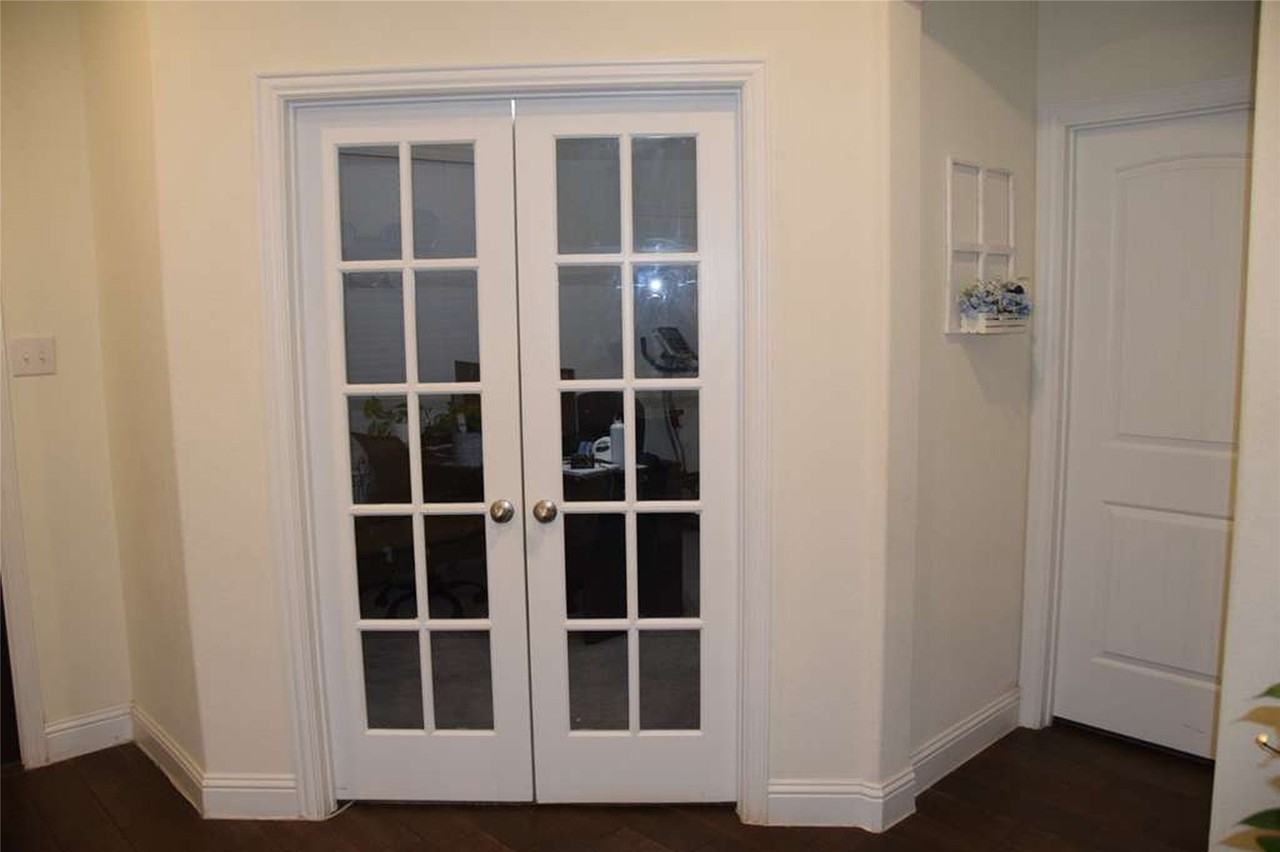 414 Parkford Dr - Photo 5 of 23