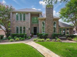 featured image of 250 Glenrose Ct