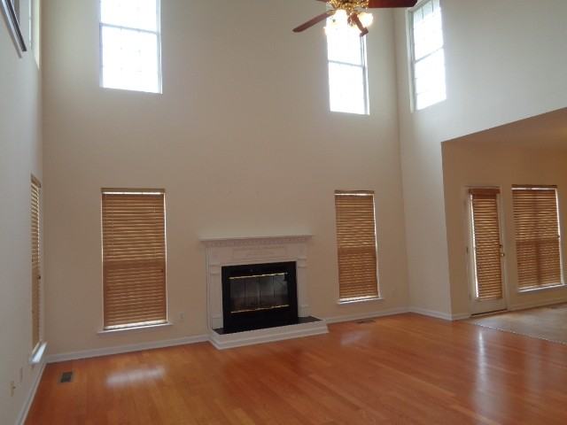 7329 Sugarloaf Dr - Photo 2 of 17