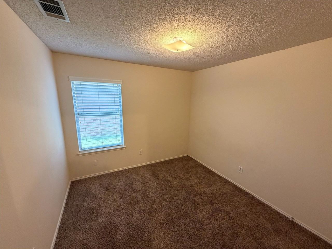 8604 Stetson Dr - Photo 6 of 15