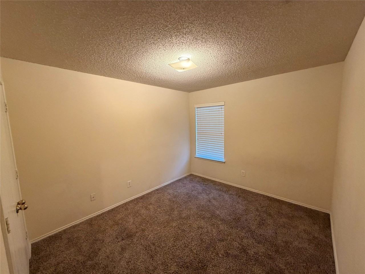 8604 Stetson Dr - Photo 7 of 15