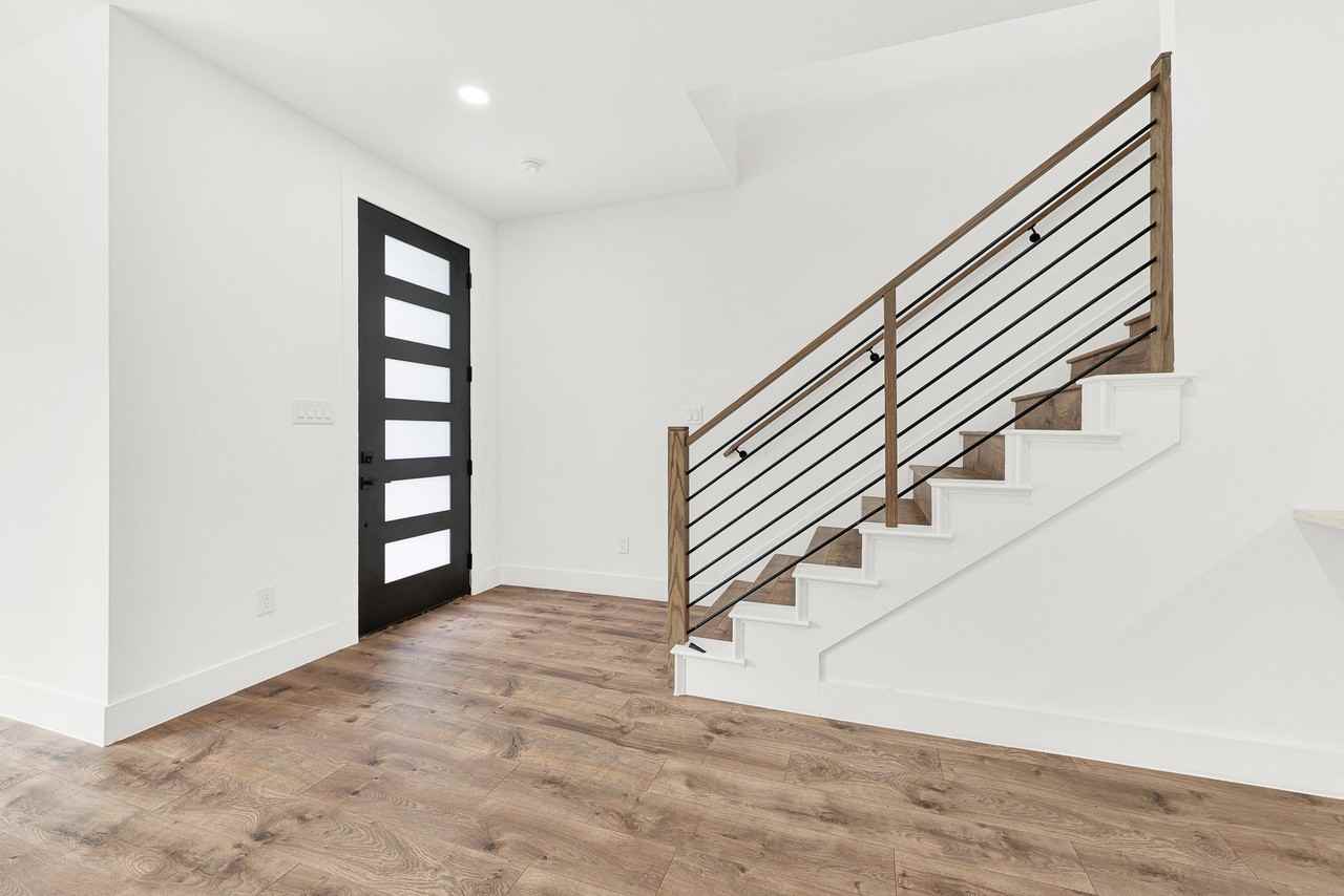9471 Timberleaf Dr - Photo 3 of 39