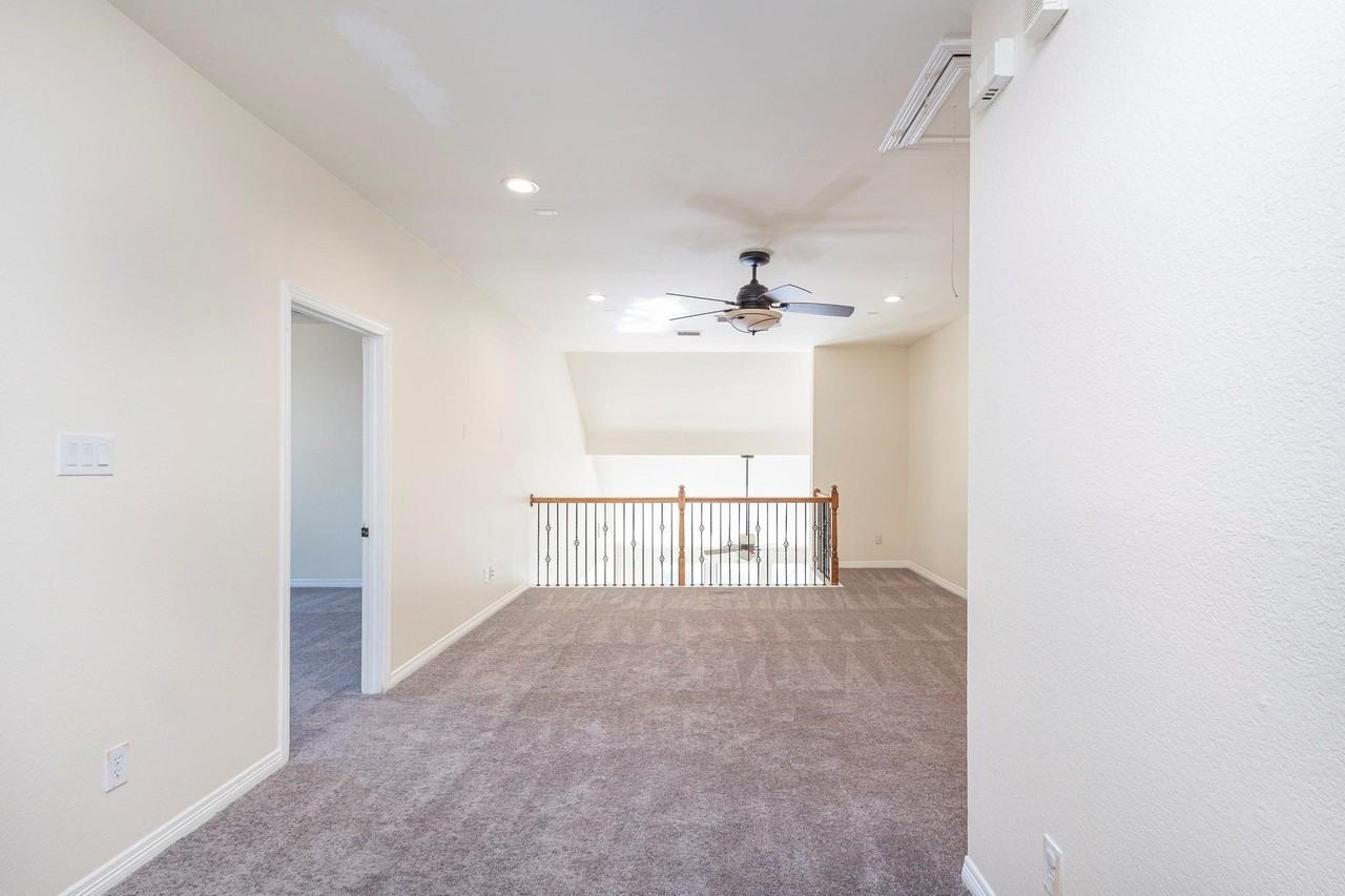 2905 Preston Ln - Photo 6 of 40