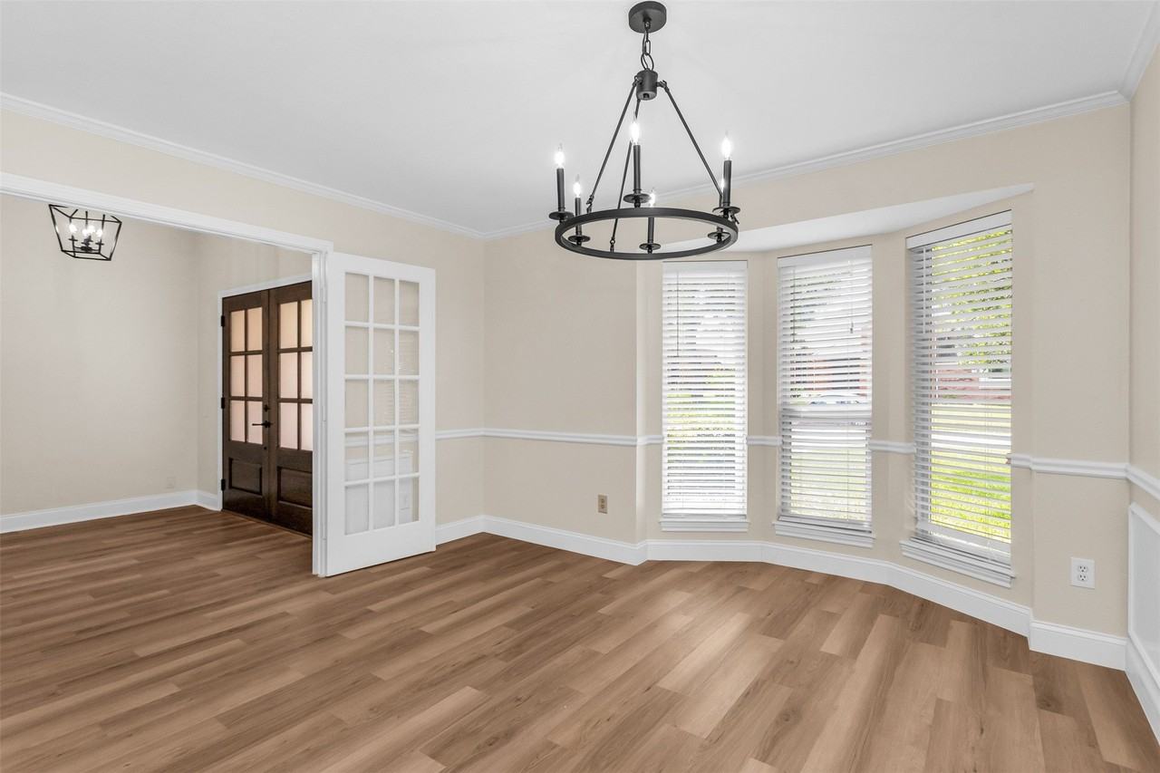 3109 Phaeton Ct - Photo 4 of 29