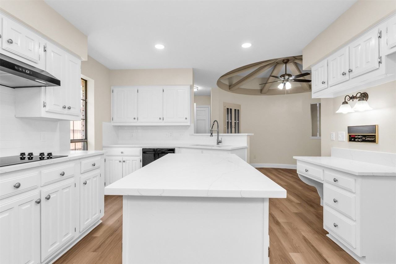 3109 Phaeton Ct - Photo 6 of 29