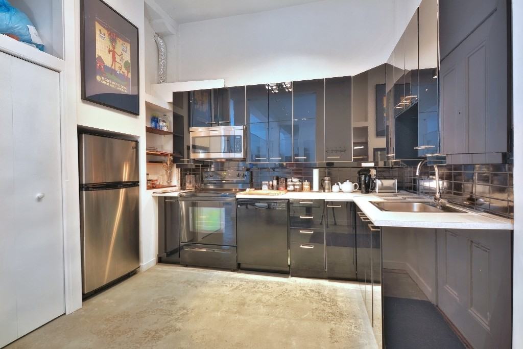 4219 Rue Drolet #4219 - Photo 2 of 10