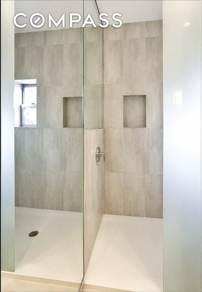 20 Renwick St #3 - Photo 4 of 5