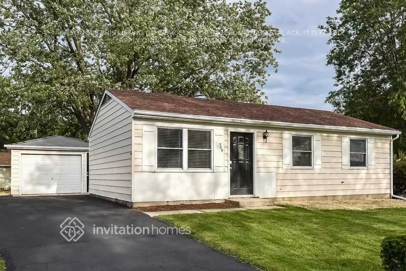 200 Valley Dr - Photo 3 of 22