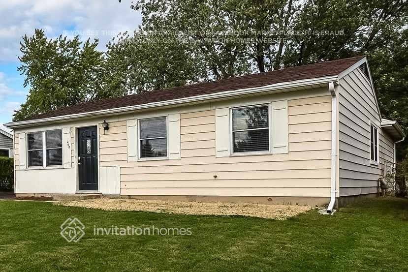 200 Valley Dr - Photo 4 of 22