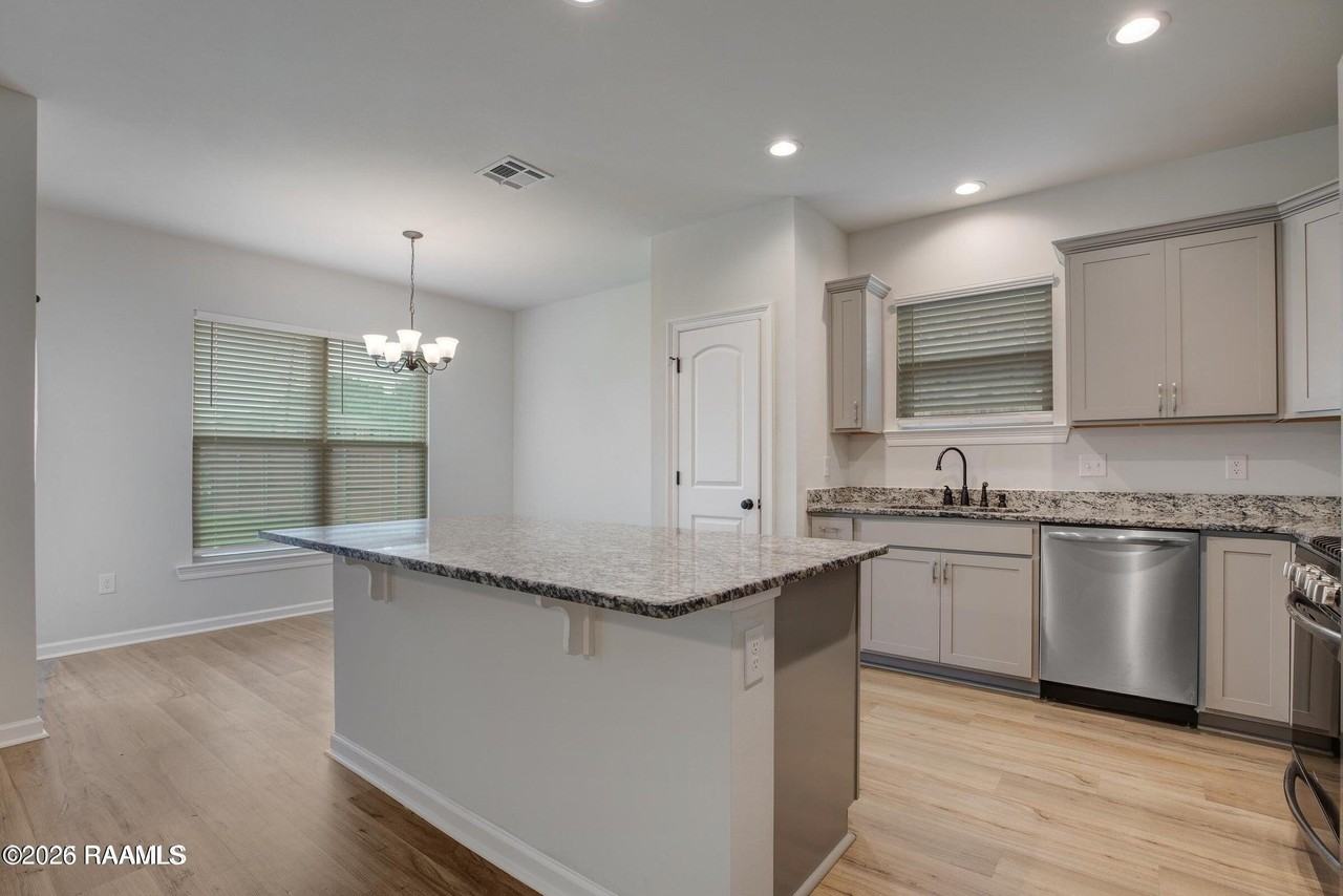 306 Tall Meadows Ln - Photo 6 of 15