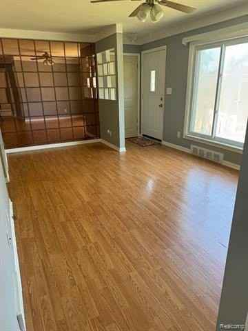 28741 Kathryn St - Photo 3 of 17
