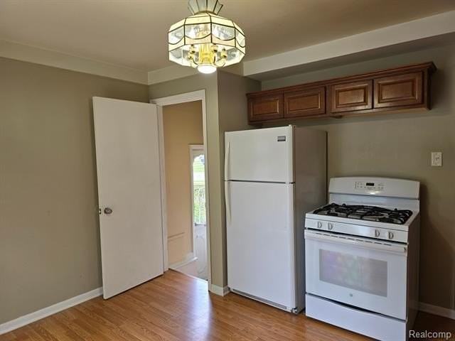 28741 Kathryn St - Photo 6 of 17