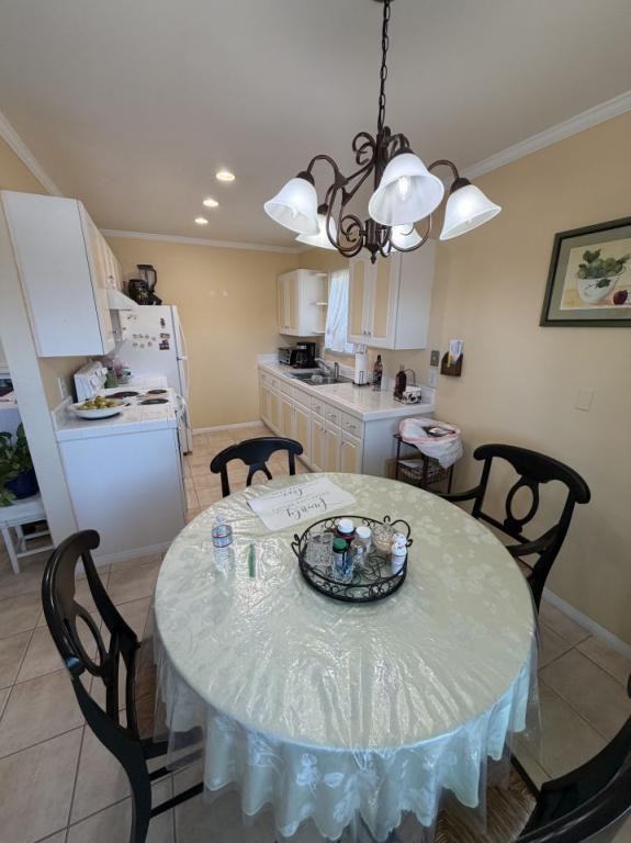 11177 Kelowna Rd - Photo 5 of 12