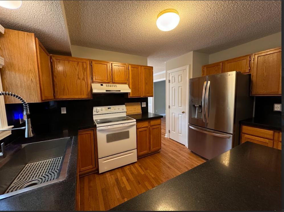 101 Queens Knoll Ct - Photo 4 of 27