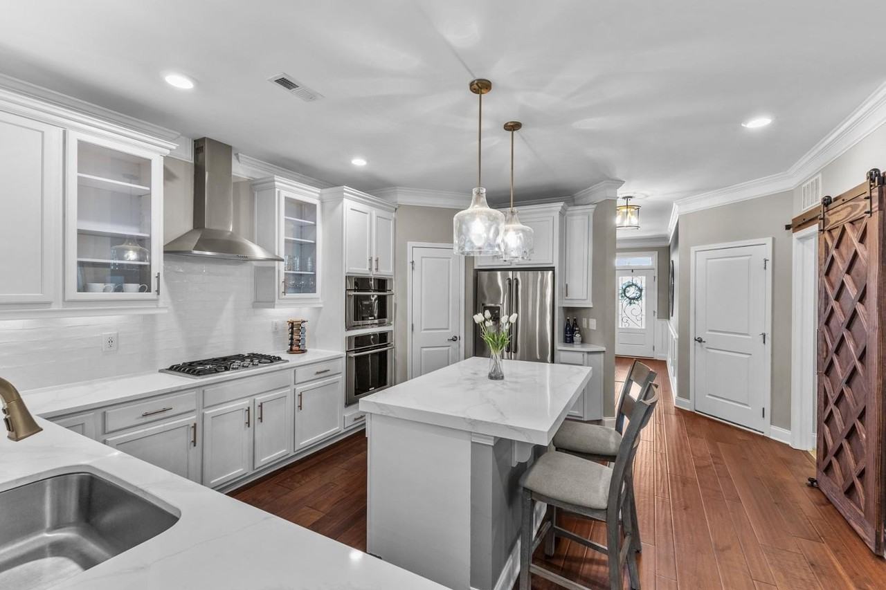 616 Angelica Cir - Photo 5 of 27