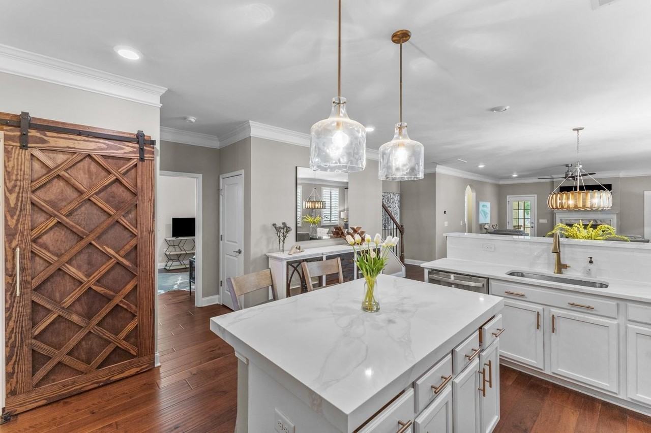 616 Angelica Cir - Photo 6 of 27
