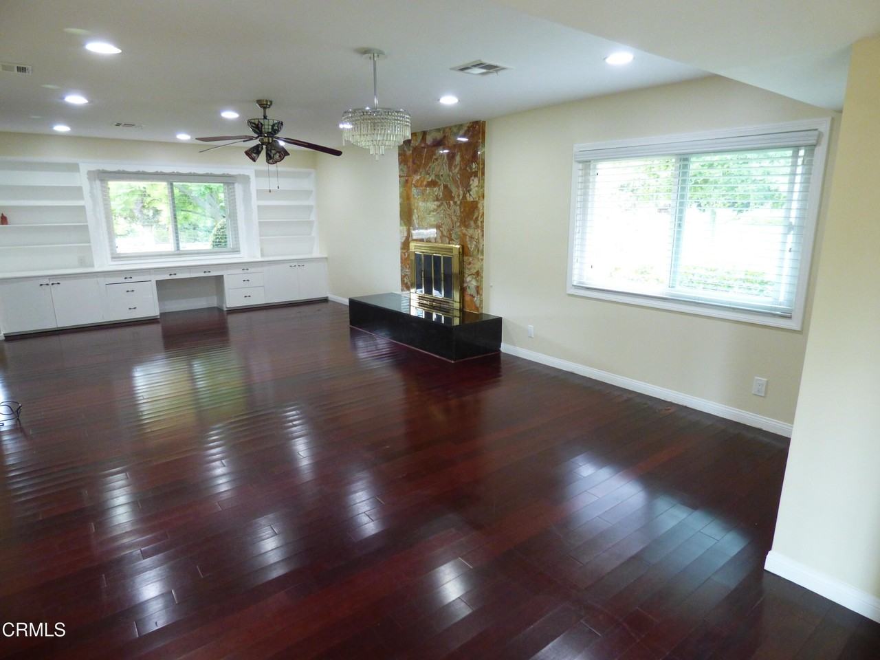 1429 Descanso Dr - Photo 6 of 20