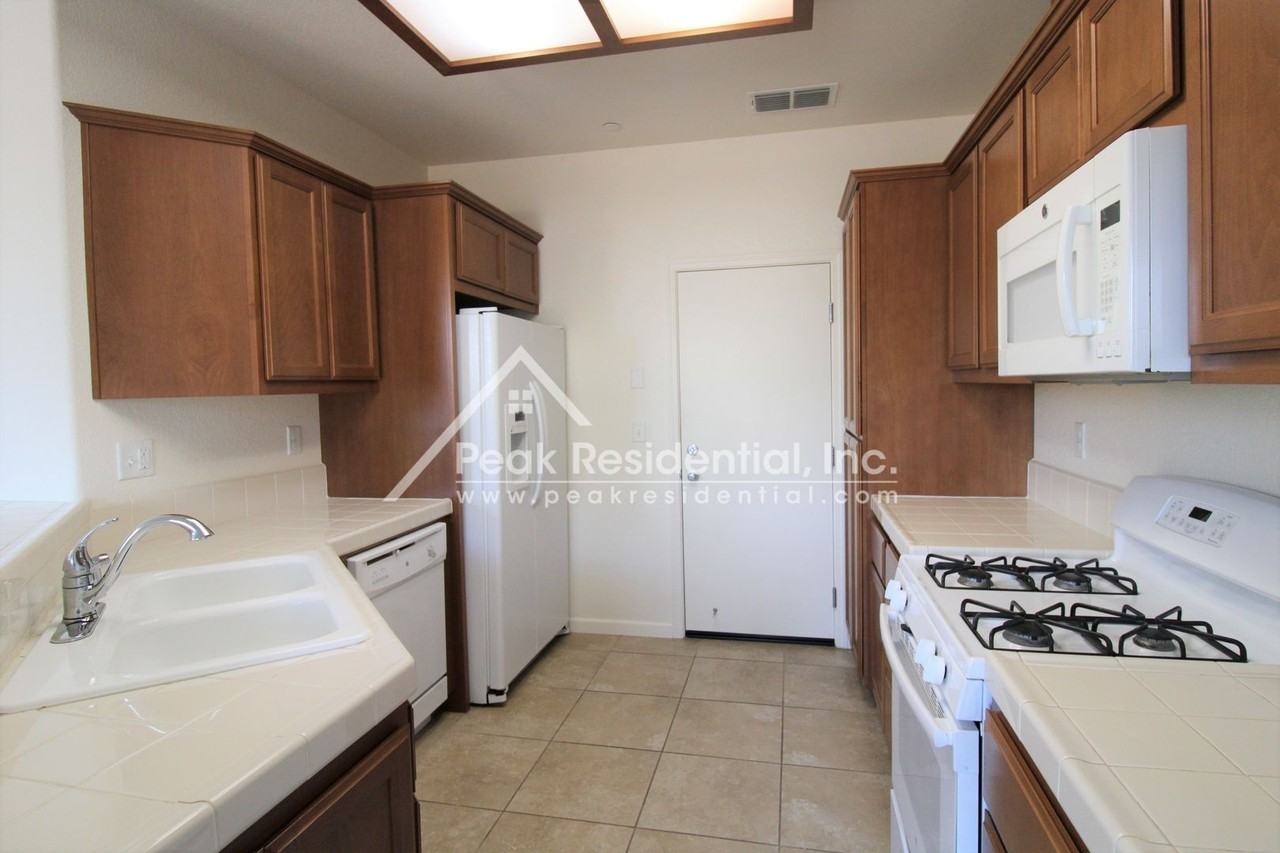 7388 Tisdale Way - Photo 3 of 23