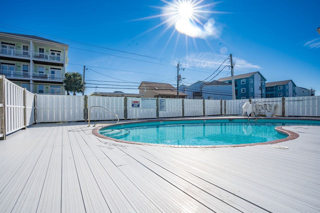 1407 Canal Dr #1 - Photo 4 of 21
