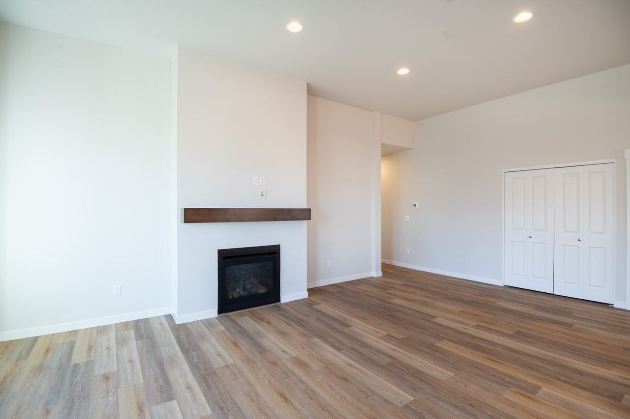 5175 Parkway Dr Ne - Photo 3 of 33