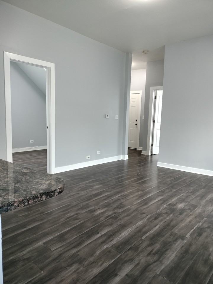 6501 S Justine St #1W - Photo 6 of 15