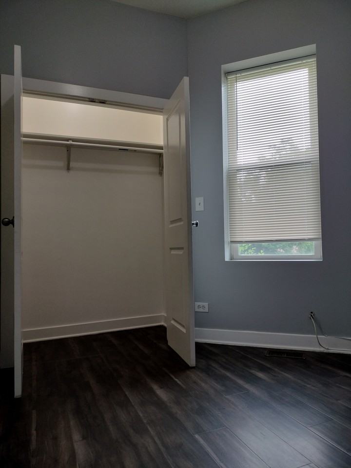 6501 S Justine St #1W - Photo 6 of 15