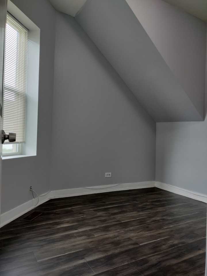 6501 S Justine St #1W - Photo 5 of 15