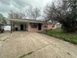 featured image of 4223 Elaine St