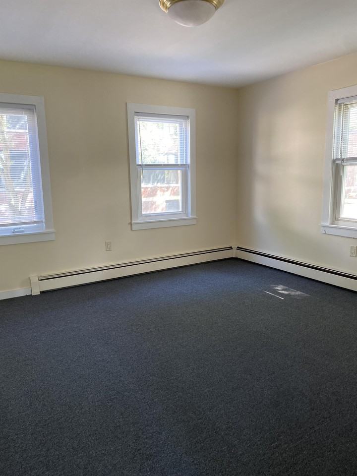 70 Union St #A - Photo 3 of 11