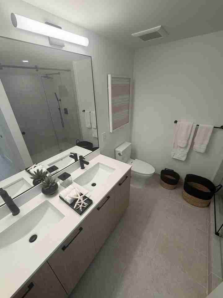 1661 Northwest 29th Court #A - Photo 3 of 13