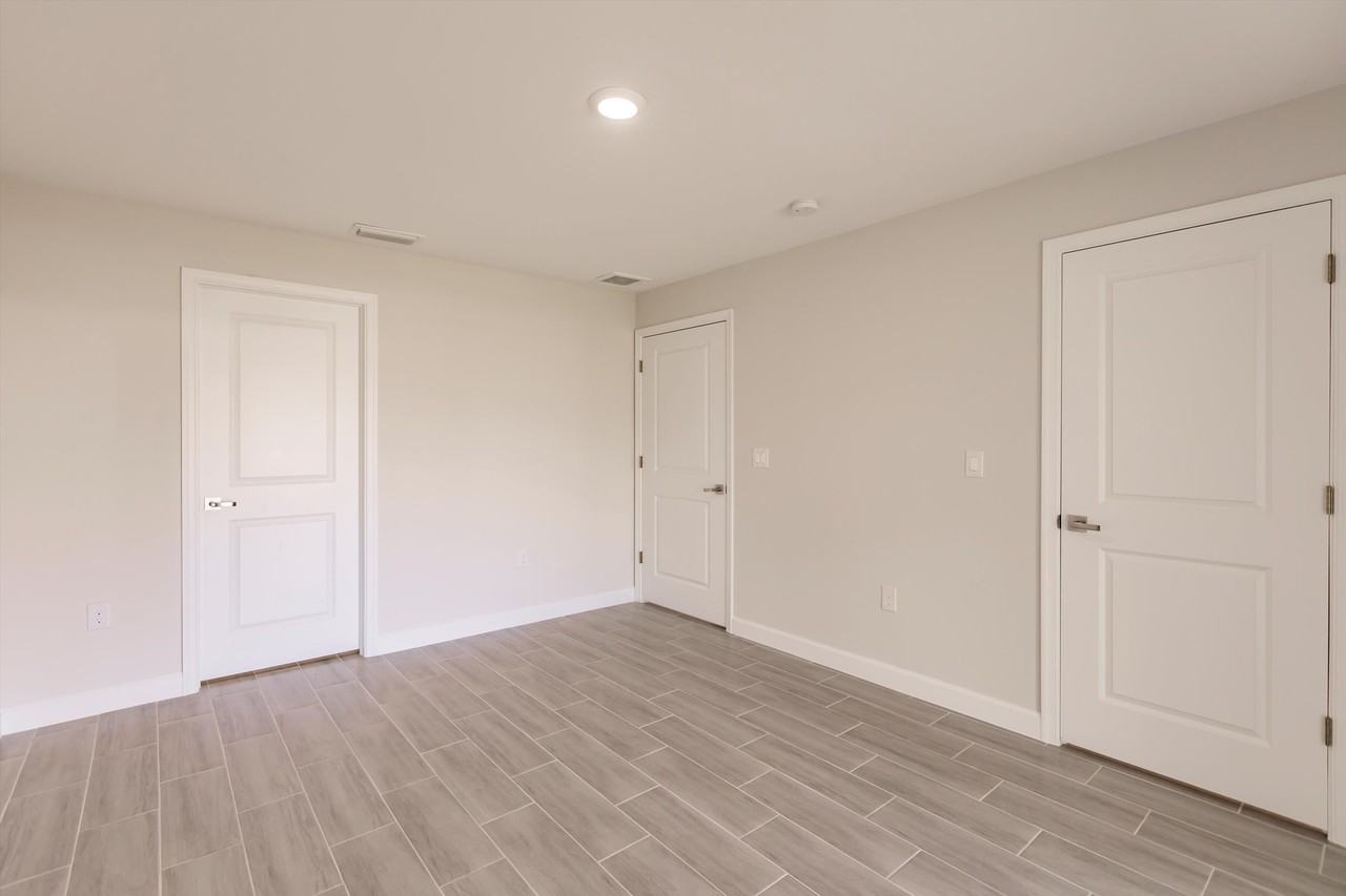 2422 Mae Ave S #2422 - Photo 6 of 18