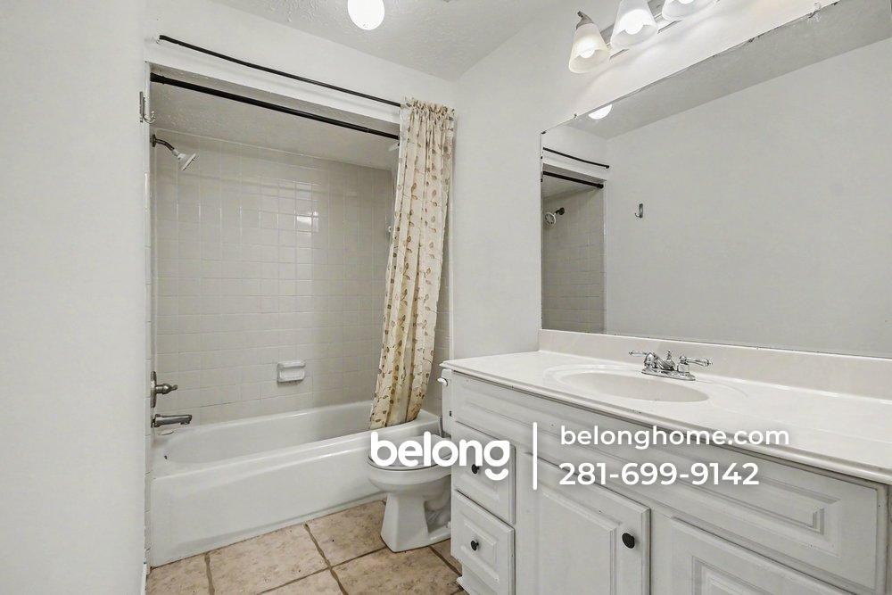 431 N Hampton Ct - Photo 7 of 28