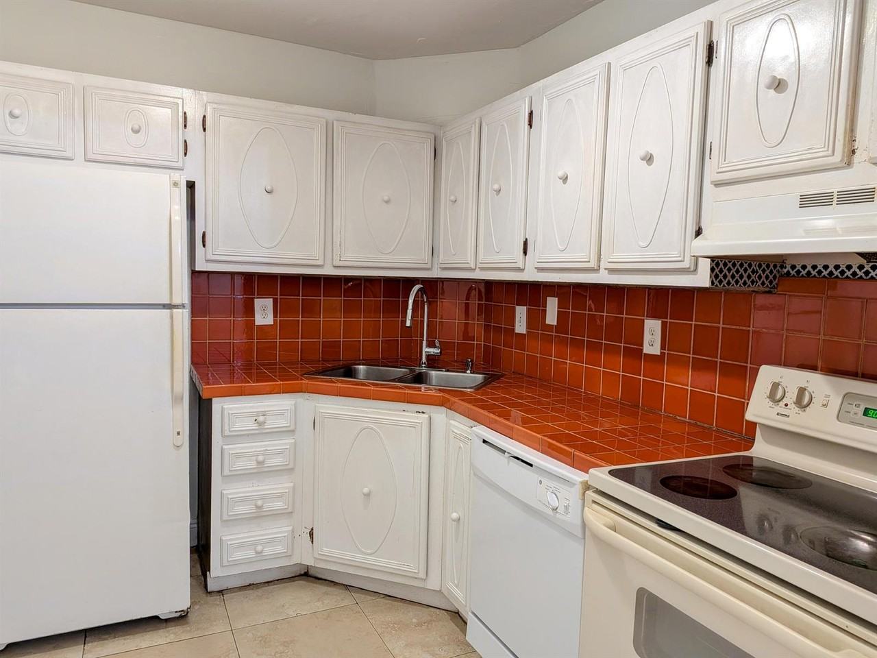 3119 Oakland Shores Drive #C110 - Photo 2 of 7