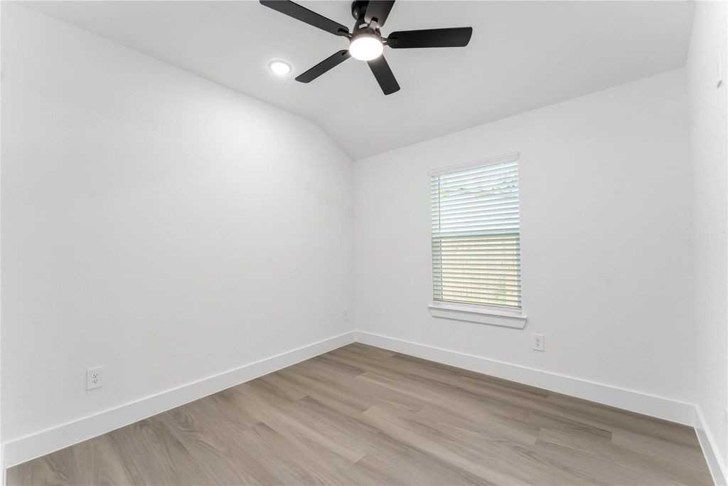 9406 Sandra St ##A - Photo 7 of 12