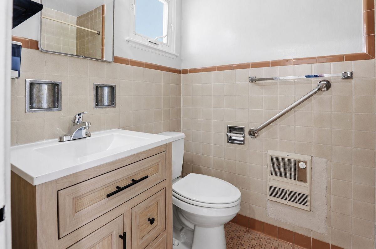 36 S Middletown Rd - Photo 5 of 5