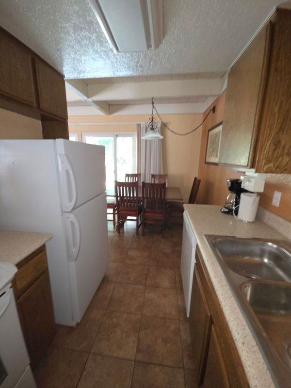 Rock Ledge Ln - Photo 6 of 21
