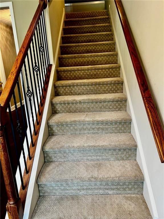 3366 Kenyon Creek Dr Nw - Photo 3 of 40