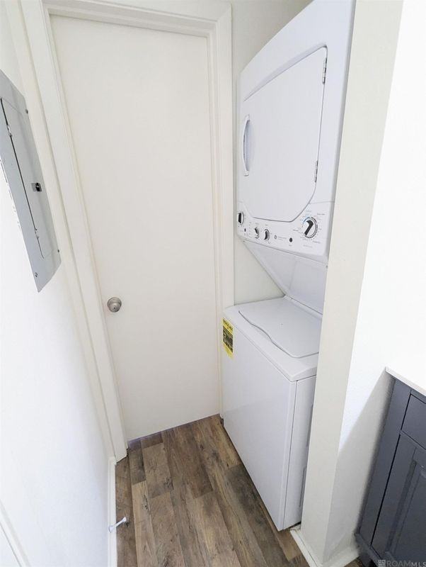 402 Lee Dr ##4b - Photo 7 of 8