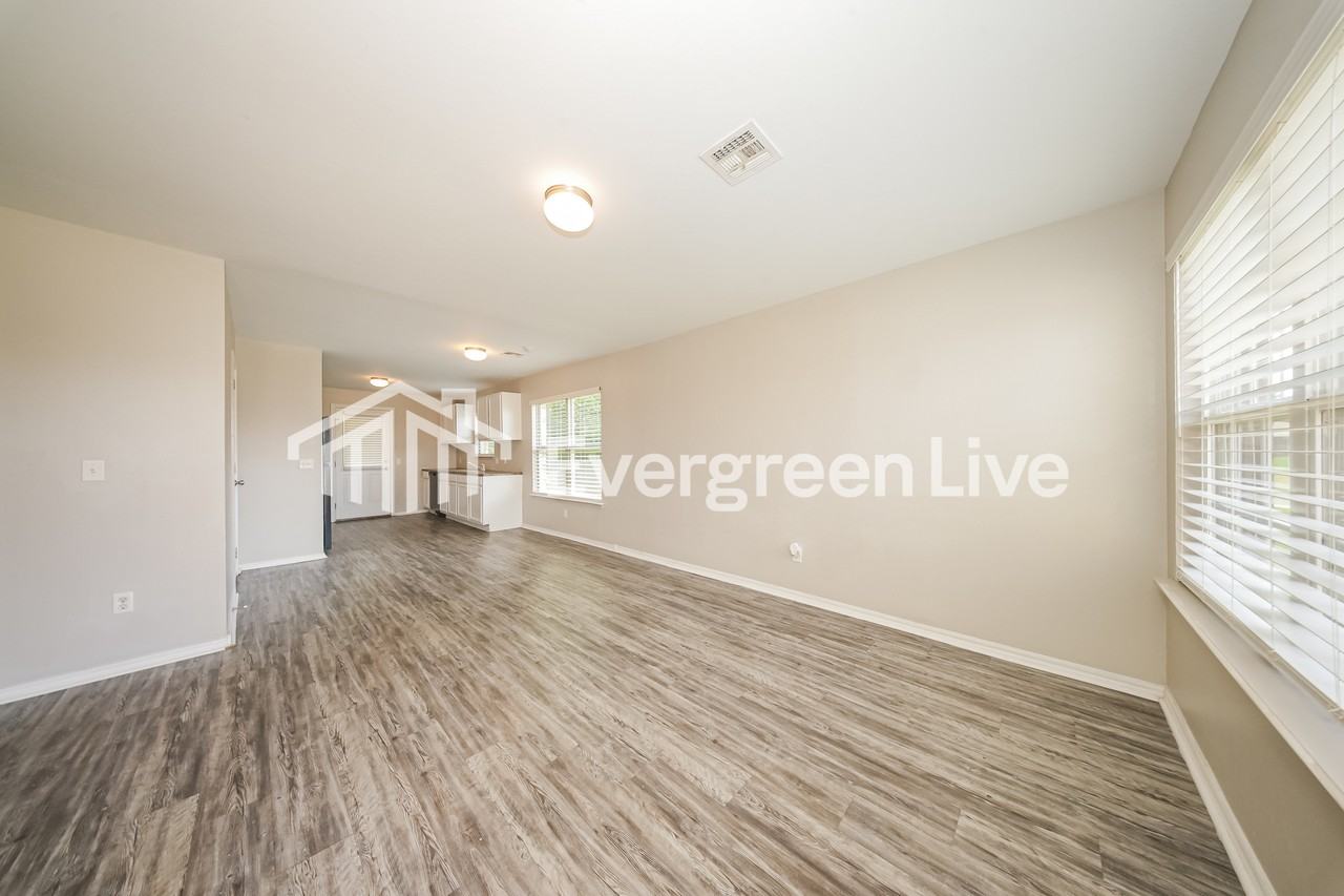 1850 Bliss Cir - Photo 5 of 16