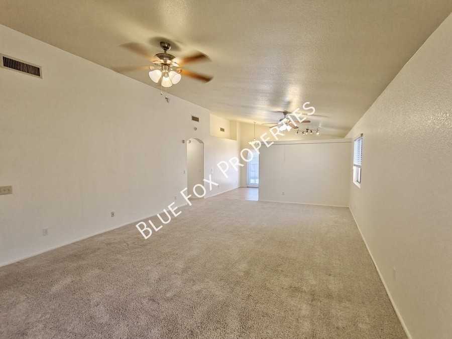 6442 E Mary Dr - Photo 4 of 33