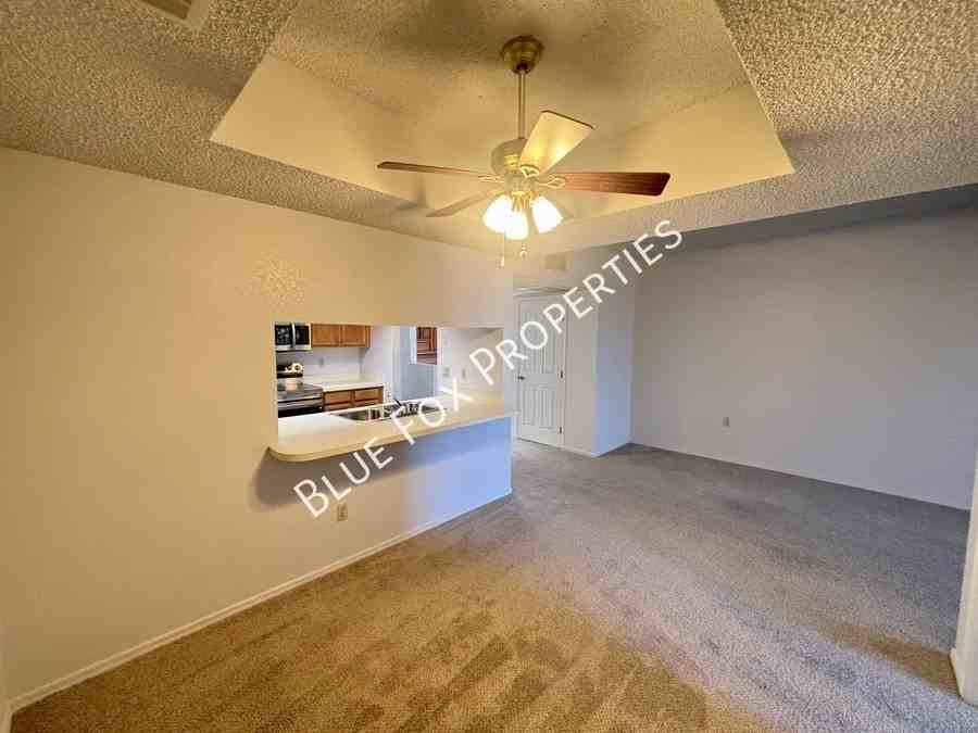 1721 W Dalehaven Cir - Photo 3 of 18
