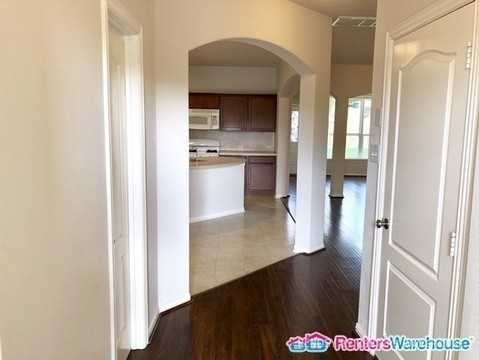 2338 Beacon Brook Ln - Photo 2 of 24