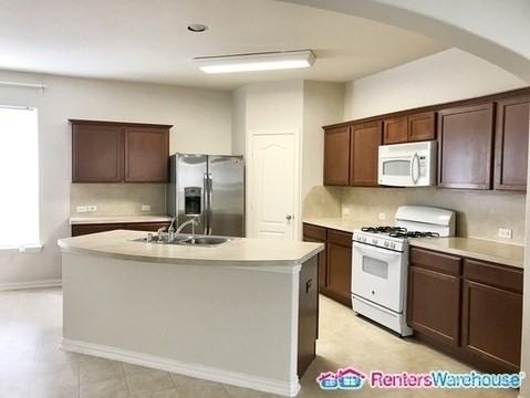 2338 Beacon Brook Ln - Photo 3 of 24
