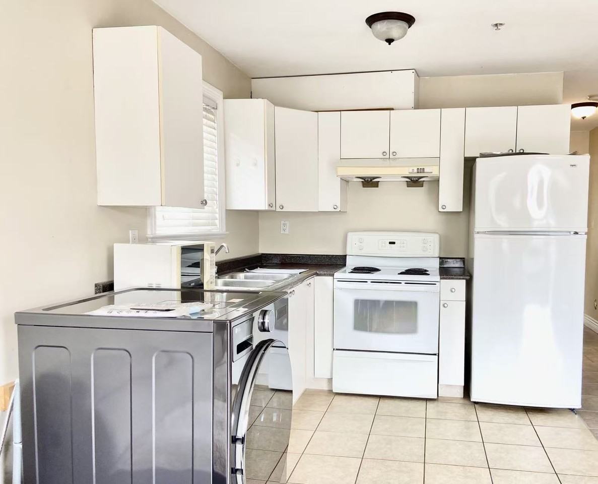 1228 East 61st Avenue - Photo 2 of 8