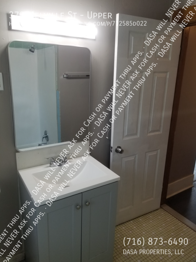 370 Melville St - Photo 6 of 7