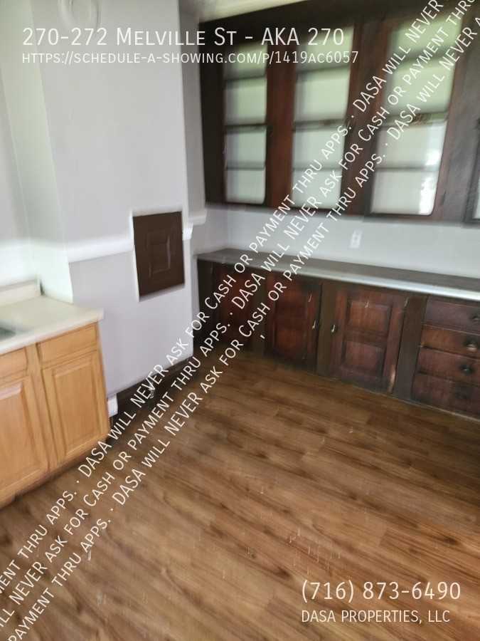 270 Melville St - Photo 5 of 9