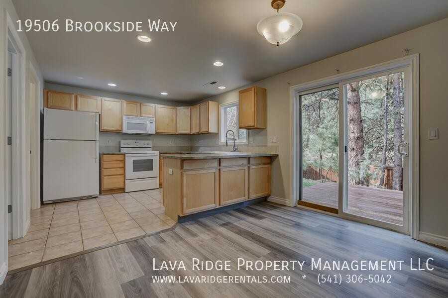 19506 Brookside Way - Photo 6 of 26