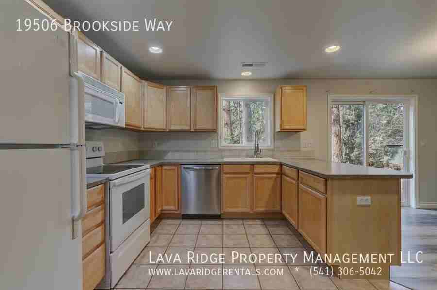 19506 Brookside Way - Photo 7 of 26