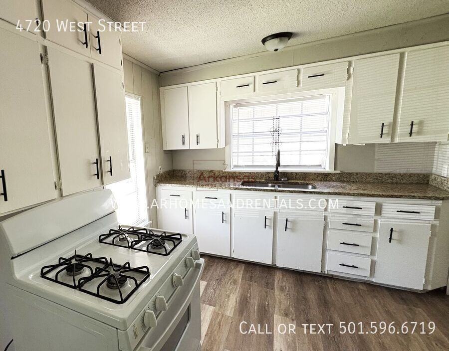 4720 West St - Photo 4 of 10